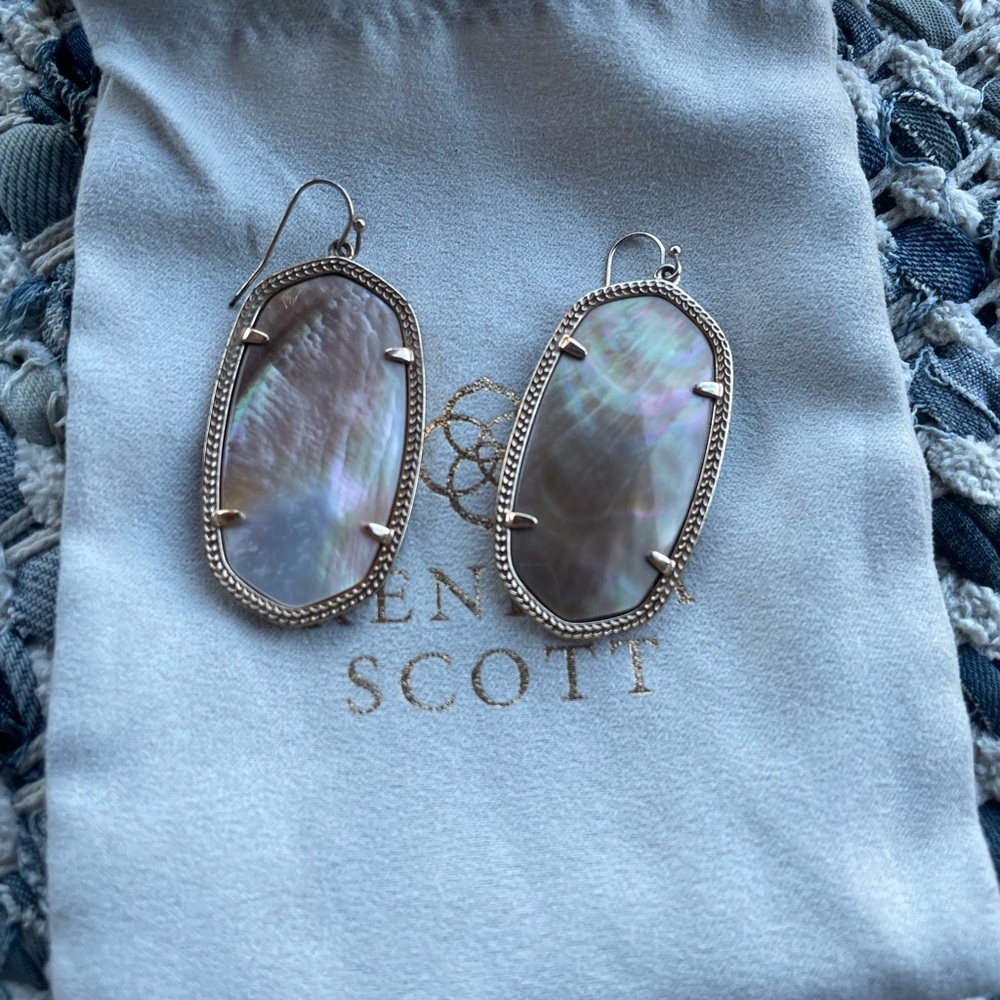 Kendra Scott Danielle Gold Brown/Mother of Pearl Earrings